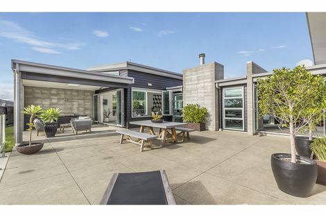 Photo of property in 13 Semaphore Lane, Whitby, Porirua, 5024