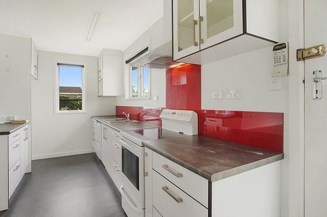 Photo of property in 116 Taikata Road, Te Atatu Peninsula, Auckland, 0610