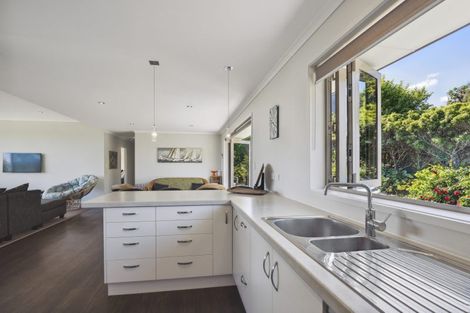 Photo of property in 136 Ti Point Road, Ti Point, Leigh, 0985