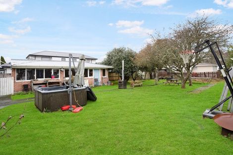 Photo of property in 49 Cosgrave Road, Papakura, 2110
