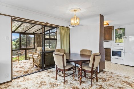 Photo of property in 10 Gull Street, Waihola, Milton, 9073