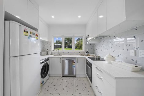 Photo of property in 21 Miller Road, Mangere Bridge, Auckland, 2022