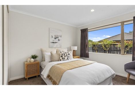 Photo of property in 32 Eaglesome Avenue, Aidanfield, Christchurch, 8025