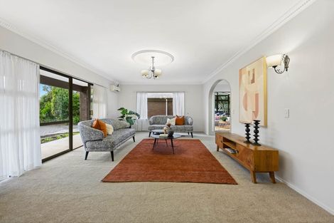 Photo of property in 24 Burn-murdoch Street, St Andrews, Hamilton, 3200