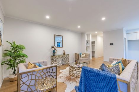 Photo of property in 43 Vinistra Road, Kumeu, 0810