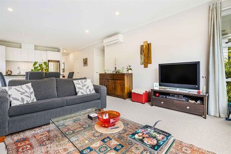 Photo of property in 3 Waiarohia Place, Hobsonville, Auckland, 0616