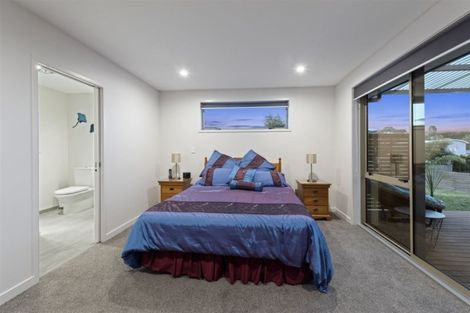 Photo of property in 2 Sharman Place, Pyes Pa, Tauranga, 3112