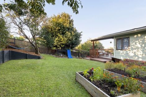 Photo of property in 26 Omokoroa Road, Omokoroa, 3114