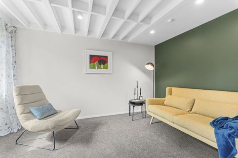 Photo of property in 120a Mangorei Road, Merrilands, New Plymouth, 4312