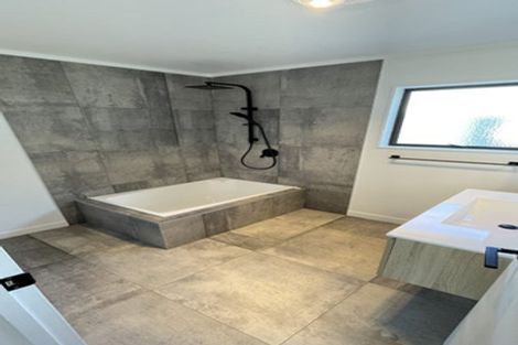 Photo of property in 134a Mcleod Road, Te Atatu South, Auckland, 0610