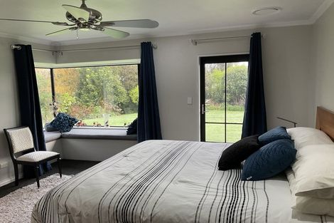 Photo of property in 1343 Devon Road, Brixton, Waitara, 4382