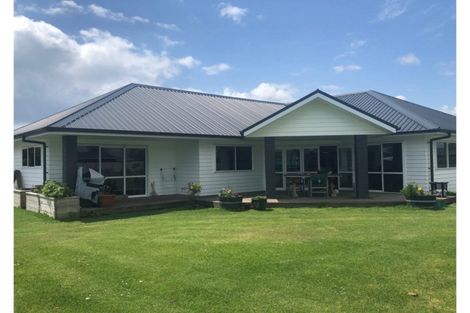 Photo of property in 17 Lochalsh Drive, Waipu, 0510