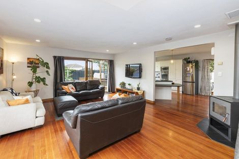 Photo of property in 46 Appleby Crescent, Burnside, Christchurch, 8053