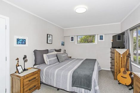 Photo of property in 13 Hanover Place, Pahurehure, Papakura, 2113