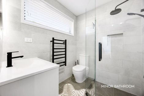 Photo of property in 5 Laguna Place, Matakatia, Whangaparaoa, 0930