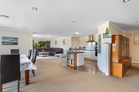 Photo of property in 11a Montrose Place, Highlands Park, New Plymouth, 4312