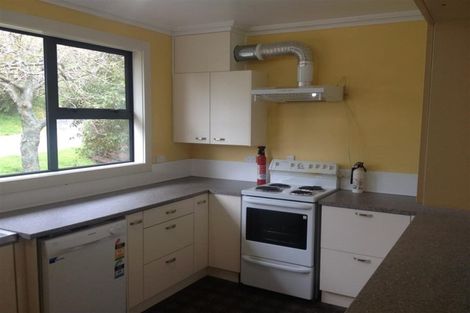 Photo of property in 96 Broderick Road, Johnsonville, Wellington, 6037