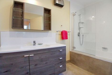 Photo of property in 48 Cornwall Park Avenue, Epsom, Auckland, 1051