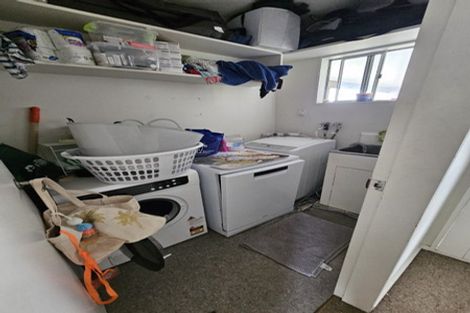 Photo of property in 1/23 Maple Grove, Maungaraki, Lower Hutt, 5010