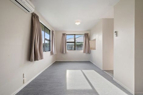 Photo of property in 2/696 Gloucester Street, Linwood, Christchurch, 8062