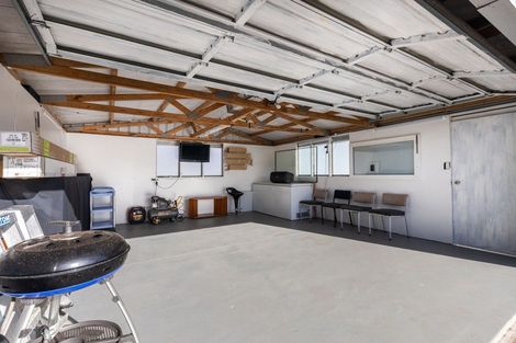 Photo of property in 136a Seaview Road, Westown, New Plymouth, 4310