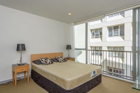 Photo of property in Terrace Heights Apartments, 2/163p The Terrace, Wellington Central, Wellington, 6011