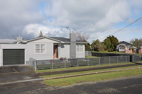 Photo of property in 19 Derby Street, Feilding, 4702