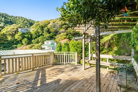 Photo of property in 42a Nikau Street, Eastbourne, Lower Hutt, 5013