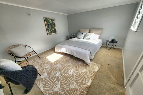 Photo of property in 14 Shanly Street, Waipawa, 4210