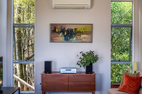 Photo of property in 12 Makora Avenue, Oneroa, Waiheke Island, 1081