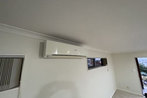 Photo of property in 3 Tellin Close, Massey, Auckland, 0614