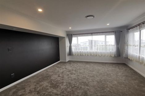Photo of property in 46 Te Oneroa Way, Long Bay, Auckland, 0630