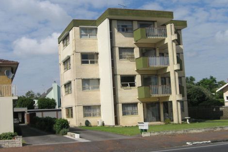 Photo of property in 2/287 Tamaki Drive, Kohimarama, Auckland, 1071