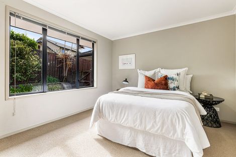 Photo of property in 10 Grassfield Place, Waimauku, 0812