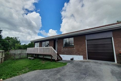 Photo of property in 3/6 Harding Avenue, Te Atatu South, Auckland, 0610