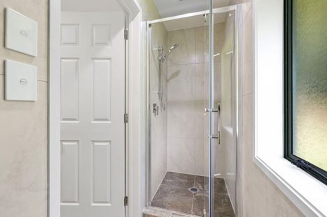 Photo of property in 94 Westerham Drive, Dannemora, Auckland, 2016