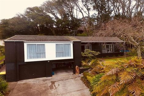 Photo of property in 14 Lombardy Place, Whalers Gate, New Plymouth, 4310