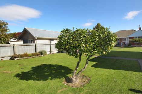 Photo of property in 712 Grove Road, Mayfair, Hastings, 4122