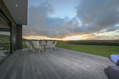 Photo of property in 75 Taiapa Valley Road, Muriwai, Waimauku, 0881