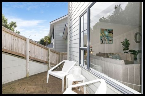 Photo of property in 2/25 Hollies Crescent, Johnsonville, Wellington, 6037