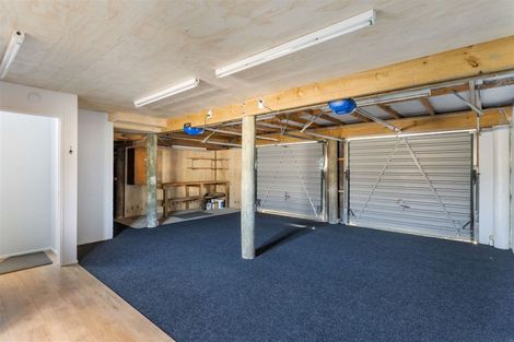 Photo of property in 2/30 Witheford Drive, Bayview, Auckland, 0629