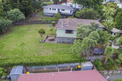 Photo of property in 10 Glenbervie Crescent, Massey, Auckland, 0614
