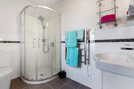 Photo of property in 7 Goodall Place, Redwood, Christchurch, 8051