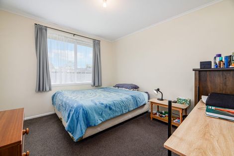Photo of property in 9 Boler Place, New Lynn, Auckland, 0600