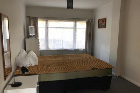 Photo of property in 92 Milton Terrace, Picton, 7220