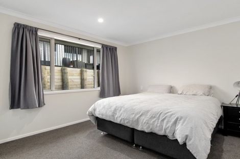 Photo of property in 76 Bert Wall Drive, Omokoroa, 3114