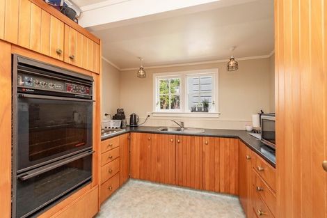 Photo of property in 84 Kilbirnie Crescent, Kilbirnie, Wellington, 6022