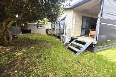 Photo of property in 344 Roscommon Road, Clendon Park, Auckland, 2103