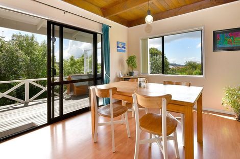 Photo of property in 58 Albatross Road, Red Beach, 0932