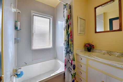 Photo of property in 47 Frank Street, Gore, 9710